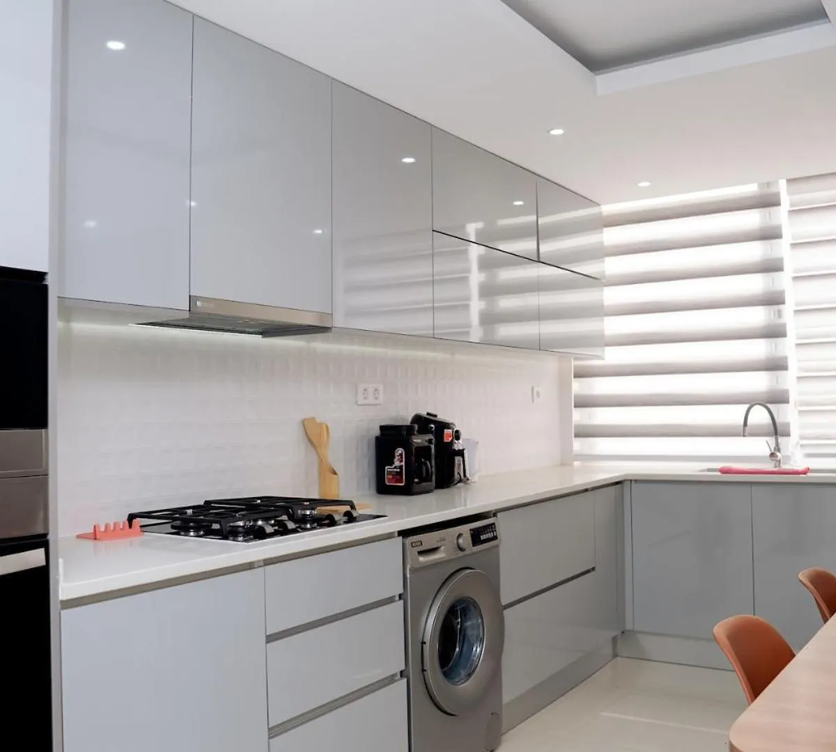 Spacious 3-Bedroom Apt Near Kebra Kanela Beach Praia Apartment